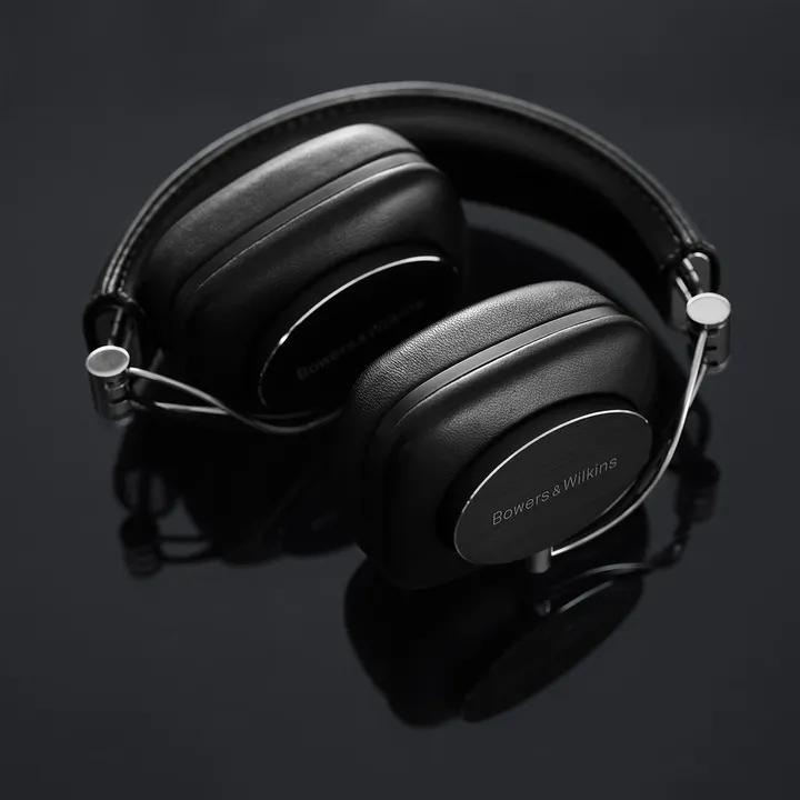 P7 Wireless Headphones